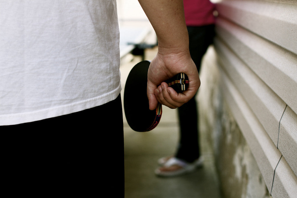 Ping-Pong-Paddles-How-to-Grip-a-Ping-Pong-Paddle-Correctly eTableTennis